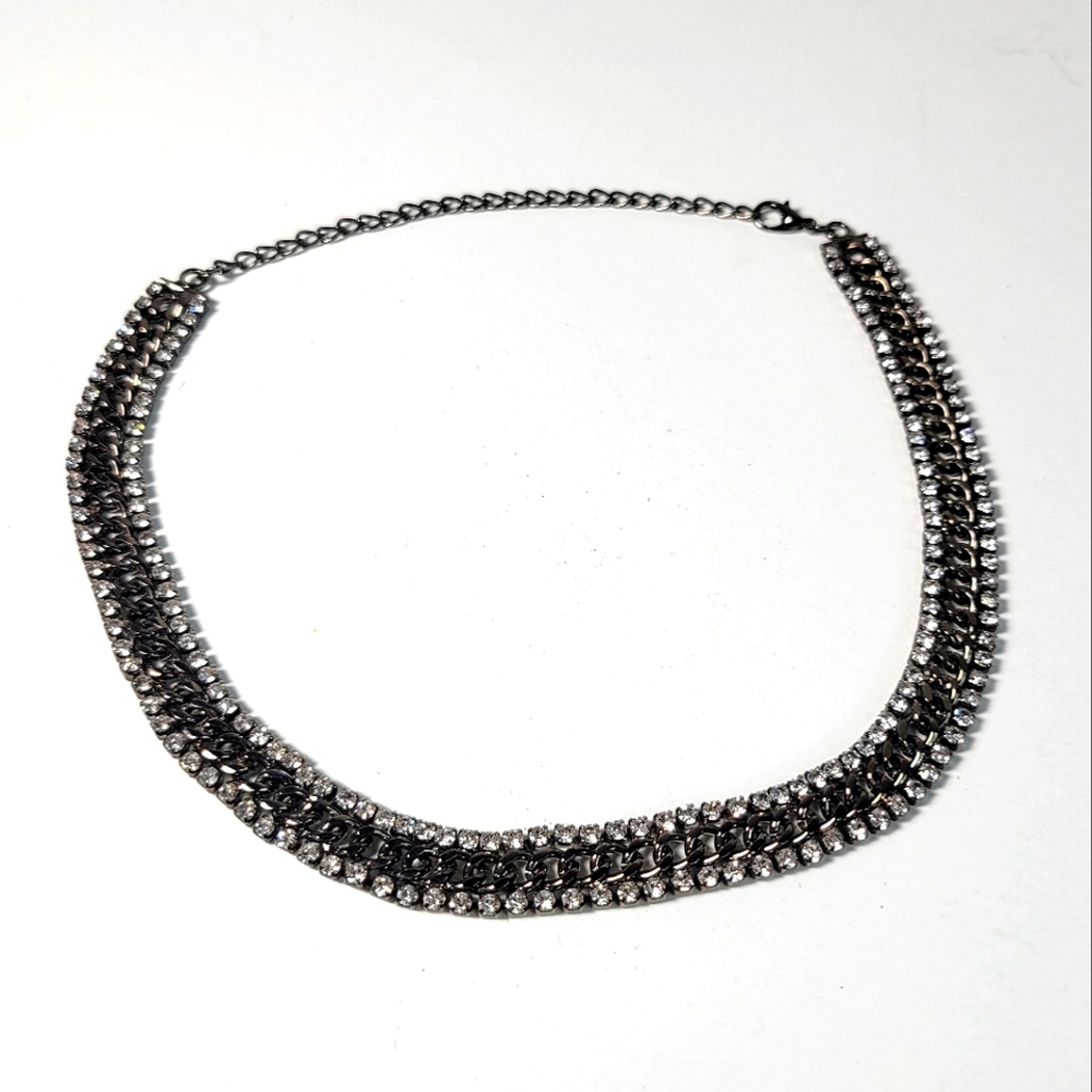 Gunmetal silver choker with rhinestones